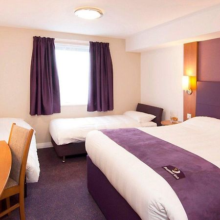 Premier Inn Лімінгтон Екстер'єр фото