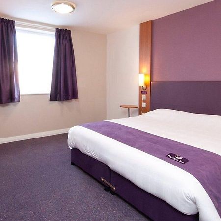 Premier Inn Лімінгтон Екстер'єр фото