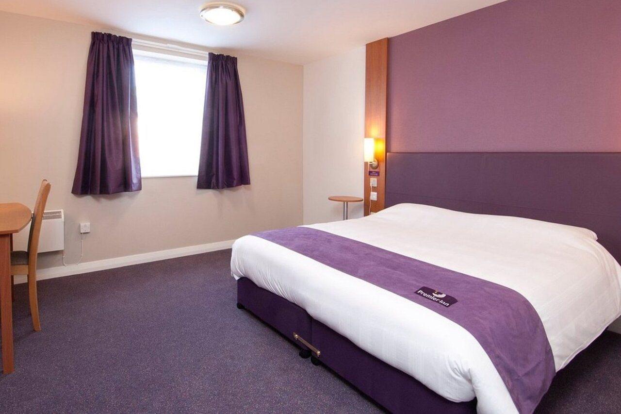 Premier Inn Лімінгтон Екстер'єр фото